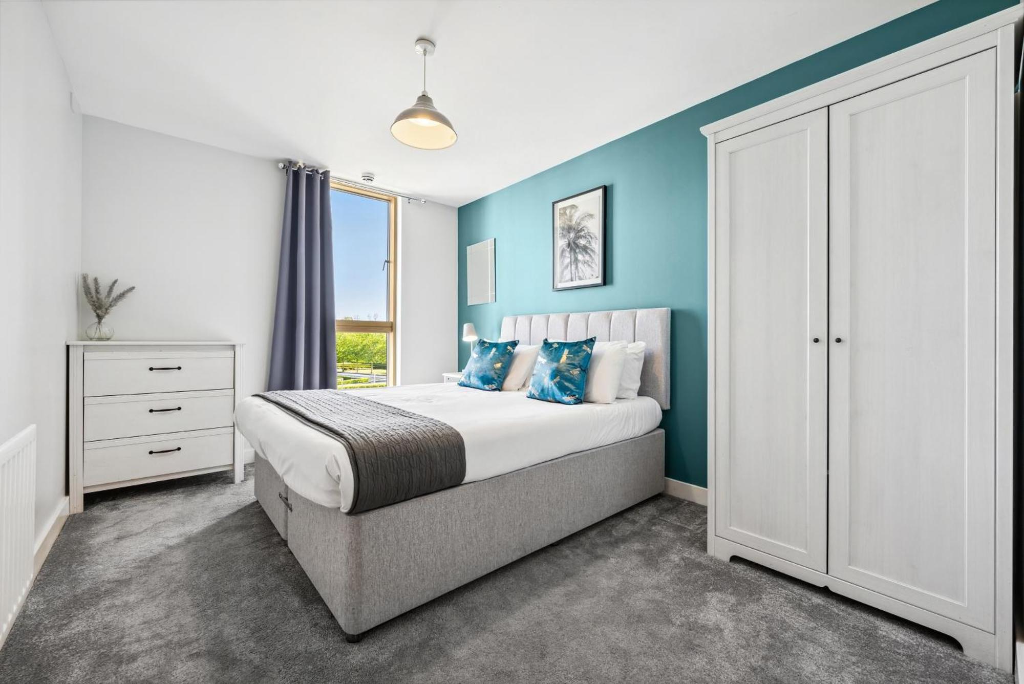 Cotels At Vizion: Central Serviced Apartments with Free Parking Milton Keynes Exterior photo